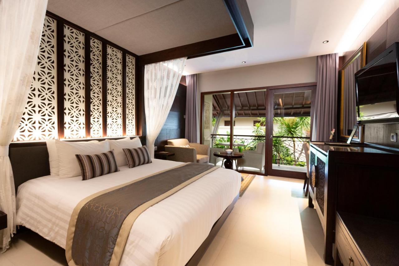 Puri Santrian Beach Resort And Spa Sanur Exterior foto